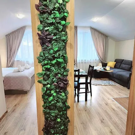 Arboro Gardens E68