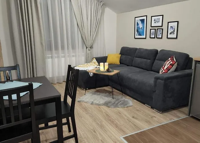 Arboro Gardens E68 * Borowec