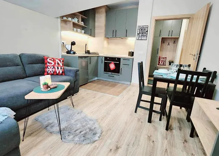 Arboro Gardens E68 Apartament *